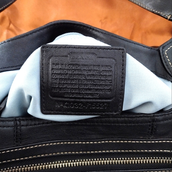 Coach Soho Black Leather Lynn Hobo Bag F15527 - Picture 13 of 13